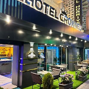 Crowned Plus Hotel